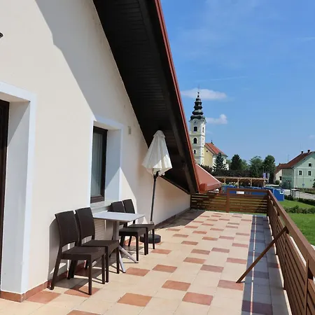 Leska * Zgornji Leskovec